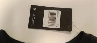 Sudadera Nike Air Jordan negra mangas blancas