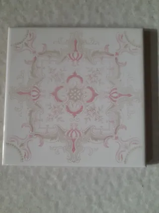 24 Baldosas decoradas vintage.