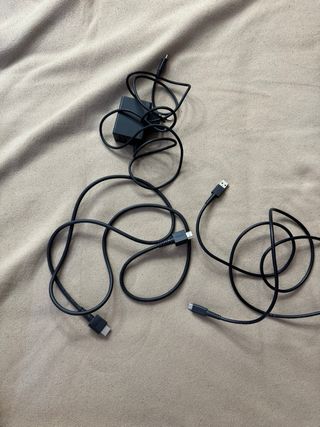 Nintendo Switch + 3 Juegos + Maleta + Mando.