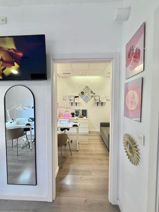 Traspaso salón de manicura y estética