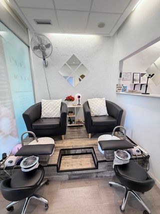 Traspaso salón de manicura y estética