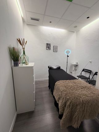 Traspaso salón de manicura y estética