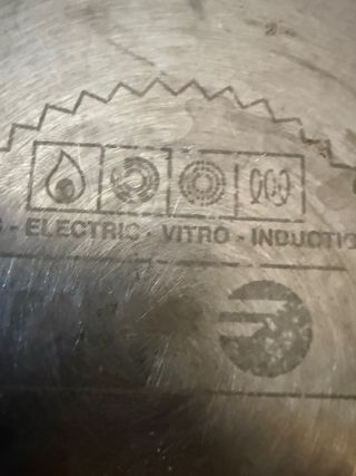 Set di pentole in metallo