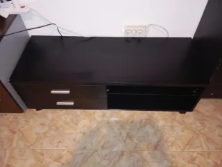 Mueble TV negro madera y cristal