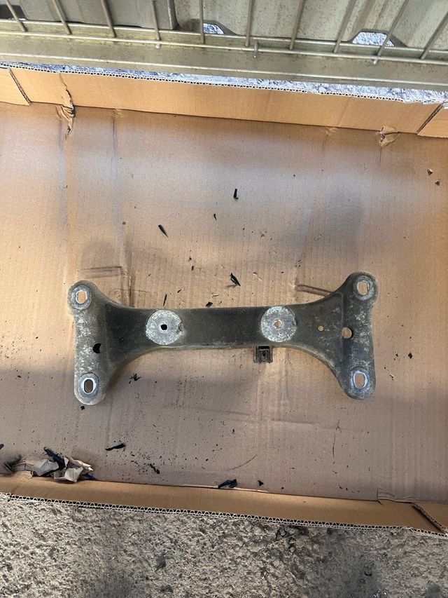 Soporte Caja Cambios BMW E90 S3 Manual