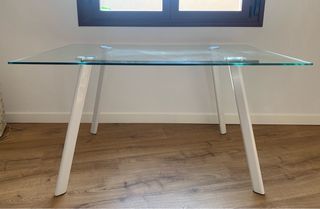 Mesa de comedor cristal y metal
