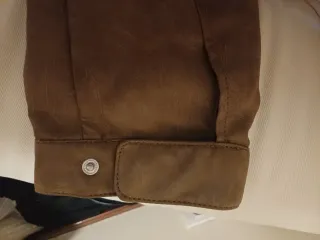 Cazadora efecto piel motera