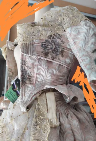 Traje de Fallera Rosa