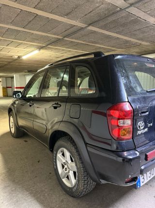 Toyota RAV4 2004