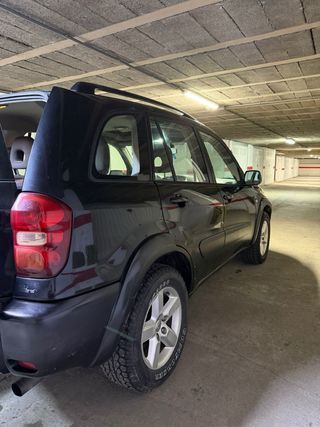 Toyota RAV4 2004