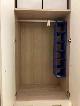 Letto con armadi a muro