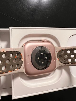 Apple Watch Series 10 Beige/Rosa