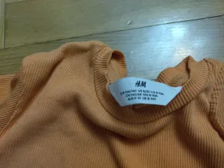 Camiseta manga larga naranja. Talla8-10 años. H&M