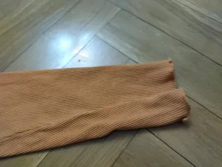 Camiseta manga larga naranja. Talla8-10 años. H&M