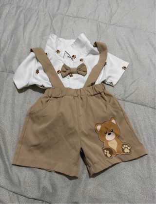 Pagliaccetto bimbo con bretelle e orsetto