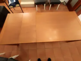 Mesa de comedor extensible de madera