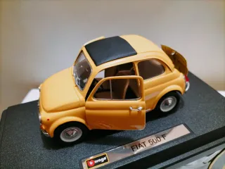 Fiat 500 F Bburago 1/24