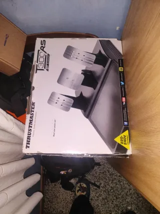 Volante Thrustmaster T300 GT RS + Pedali