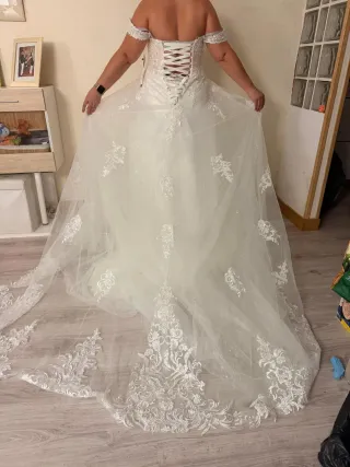 Vestido de Novia Cola Larga talla M /L