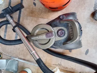 Aspiradora Taurus Megane 2000