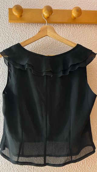 Camiseta tirantes con flor pintada a mano