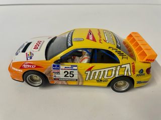 Coche Scalextric Subaru Impreza Ninco