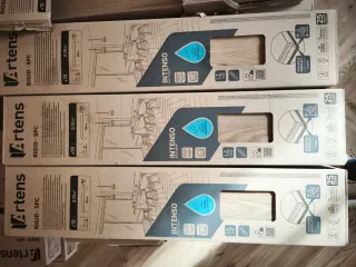 Suelo vinílico SPC click en espiga