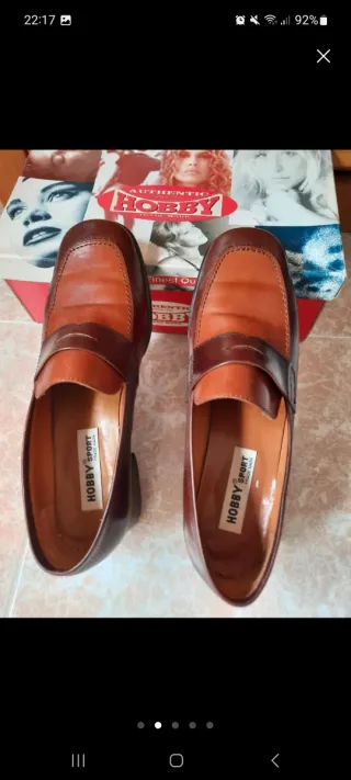 Zapatos de piel Hobby marrones