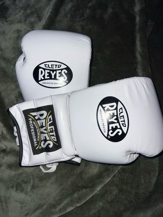 Guantes de Boxeo Cleto Reyes Blancos Cuerda