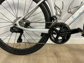 Bicicleta de carbono CUBE talla 53