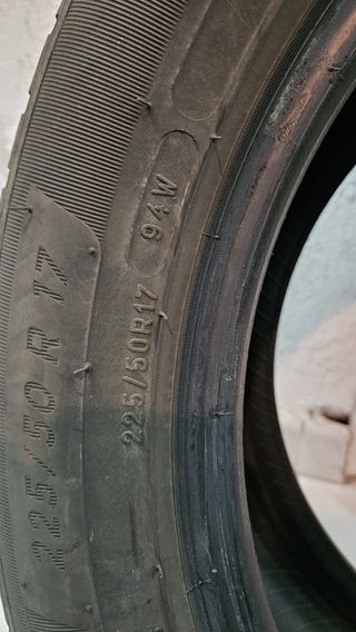 225/50/17 94W