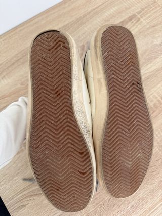 Zapatillas Golden Goose Blancas y Rojas talla 45.