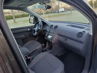 Volkswagen Caddy 2011