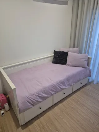 Cama IKEA Hemnes com 3 Gavetas + 2 colchões