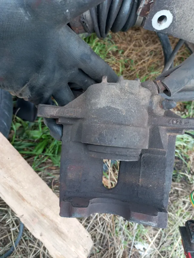 Pinzas Freno Delanteras Peugeot 307 2.0 HDI