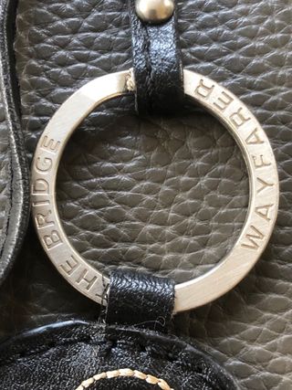 Portachiavi vintage elefante con medaglietta