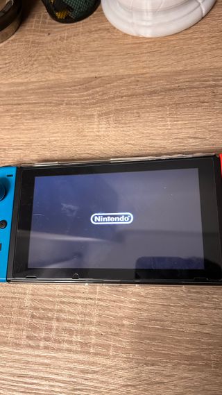 Nintendo Switch Azul/Rojo + Accesorios