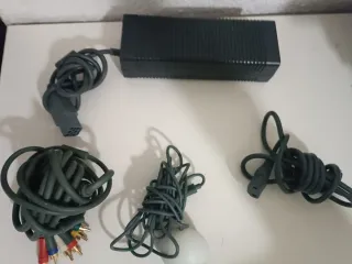 Xbox 360 Completa + Juegos y Mandos