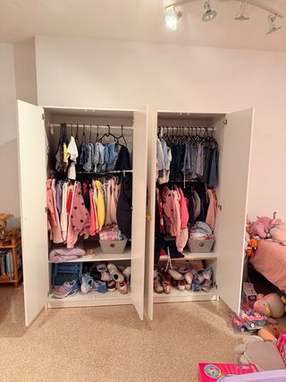 DOS ARMARIOS PARA ROPA