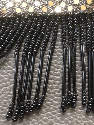 Foulard oro e nero con perline