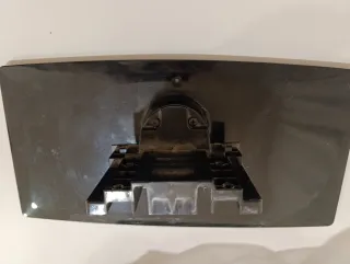 Televisión LG Negra 80x50 cm