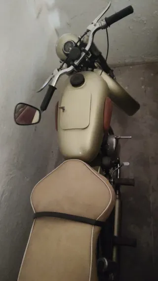 Montesa Brio 81 (1953) restaurada