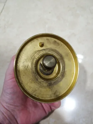 Pomo de puerta blindada dorado