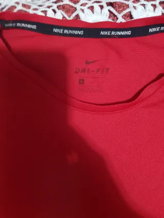 Camiseta Nike Dry-Fit Roja