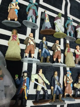 Lote Figuras Piratas del Caribe