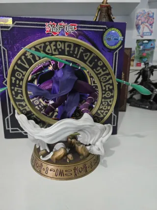Figura Mago Oscuro Purple Edition F4F