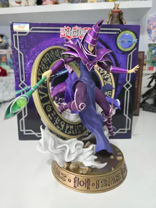 Figura Mago Oscuro Purple Edition F4F