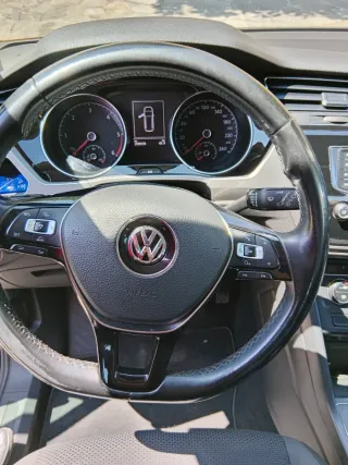 Volkswagen Touran 2016