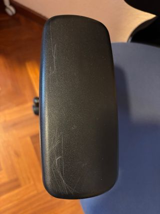 Silla ergonómica Steelcase azul y negra