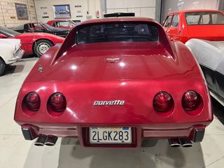 CHEVROLET CORVETTE C3 V8 1977